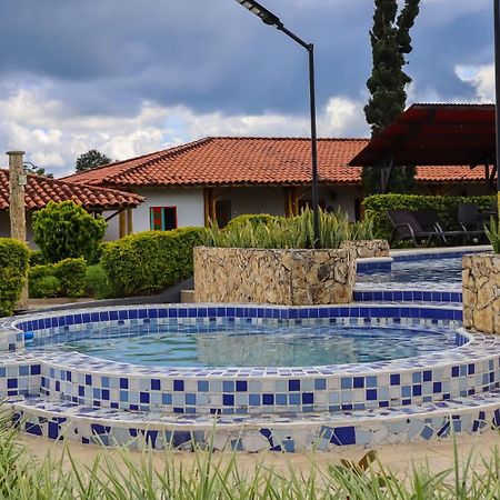 Hotel Parque De Los Arrieros 몬테네그로 외부 사진