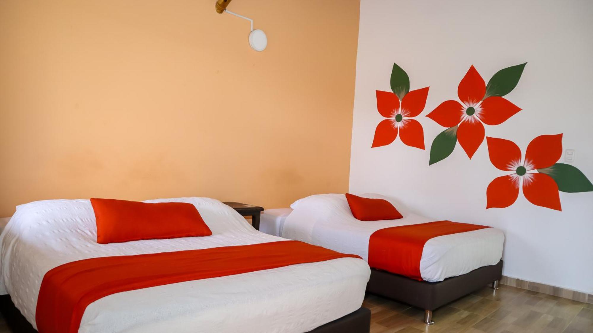 Hotel Parque De Los Arrieros 몬테네그로 외부 사진